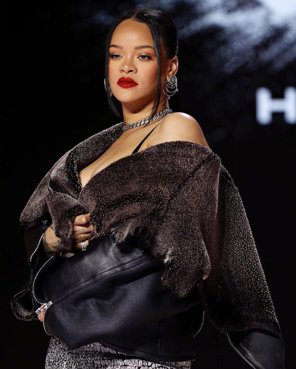 Rihanna最新消息