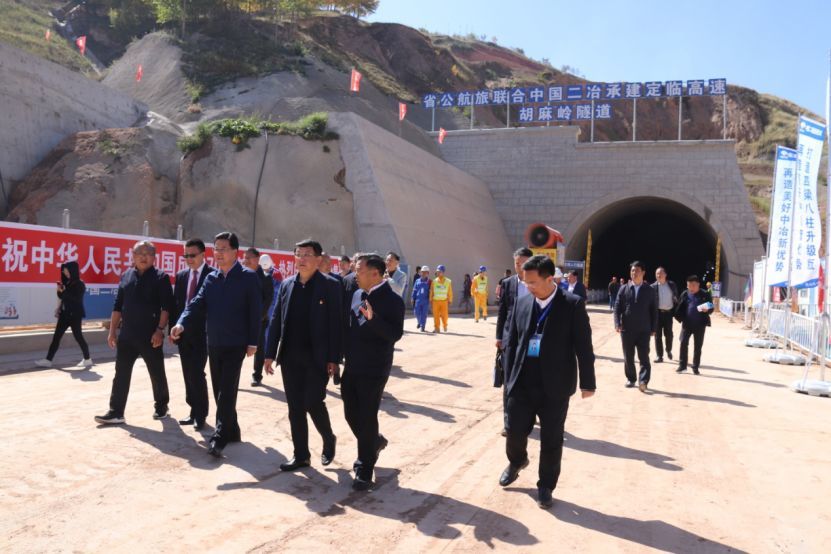 二条岭村委会领导团队全新亮相，展望未来发展之路